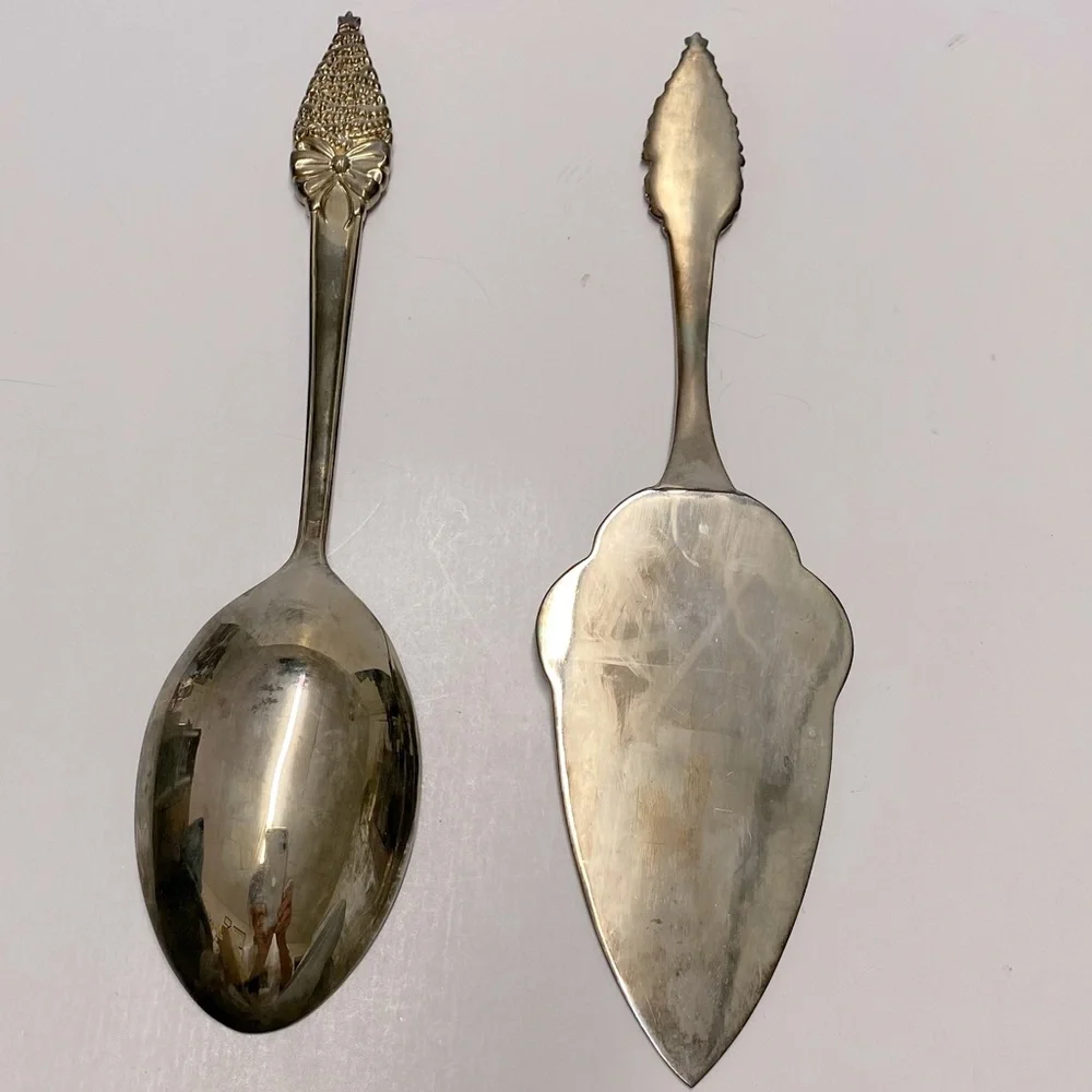 Vintage Avon Silverplated Cake Server & Serving Spoon Holiday Christmas Party